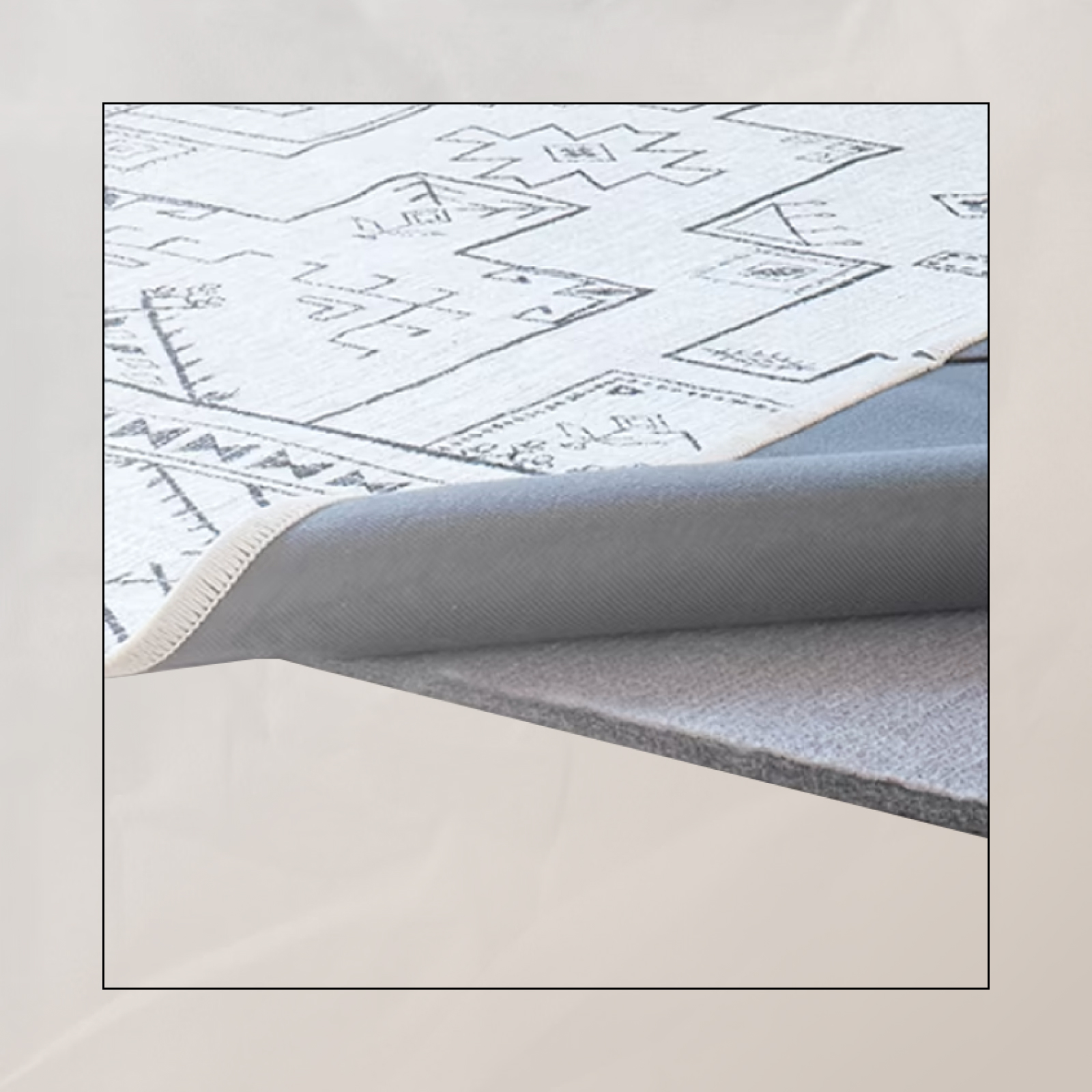 How to Find the Perfect Rug Size for Your KingSize Bed, According to